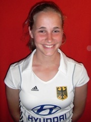 Lara Dodd in der U18 2011