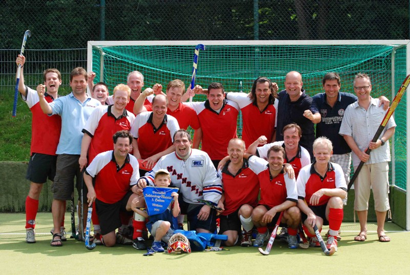 Hockeysöhne Mannheims in Mühlheim beim Gewinn der Deutschen Meisterschaft 3. Herren 2010