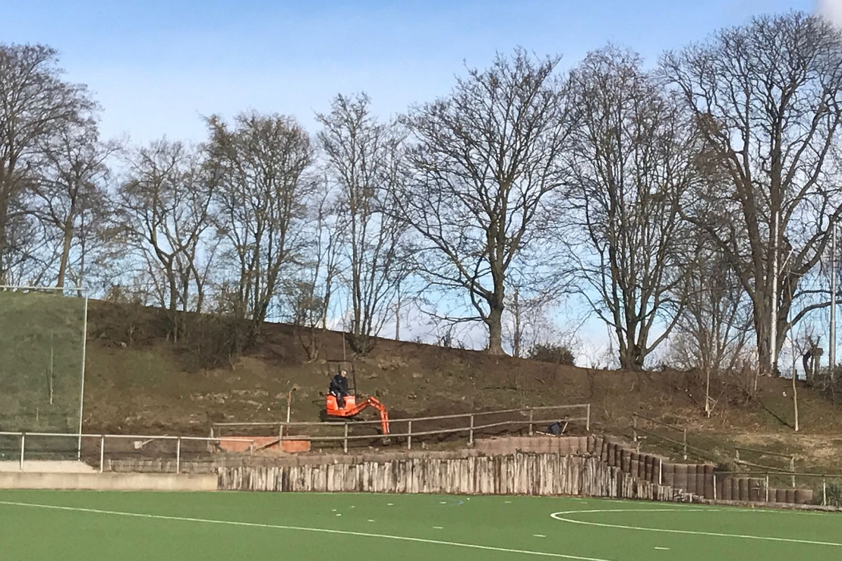 28.02.17 Baggerarbeiten als Vorbereitung sind nur am Damm nötig