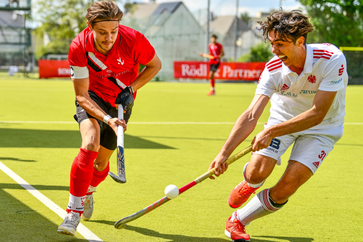 Tigers Kapitän Moritz Rothländer mit einem seiner unwiderstehlichen Dribblings